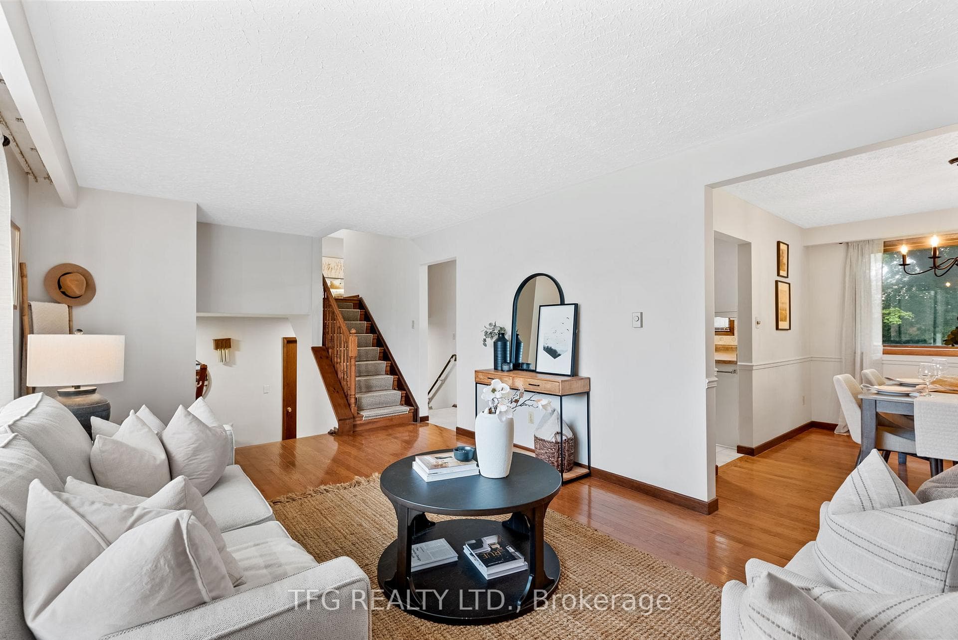 464 Finucane Street photo 9