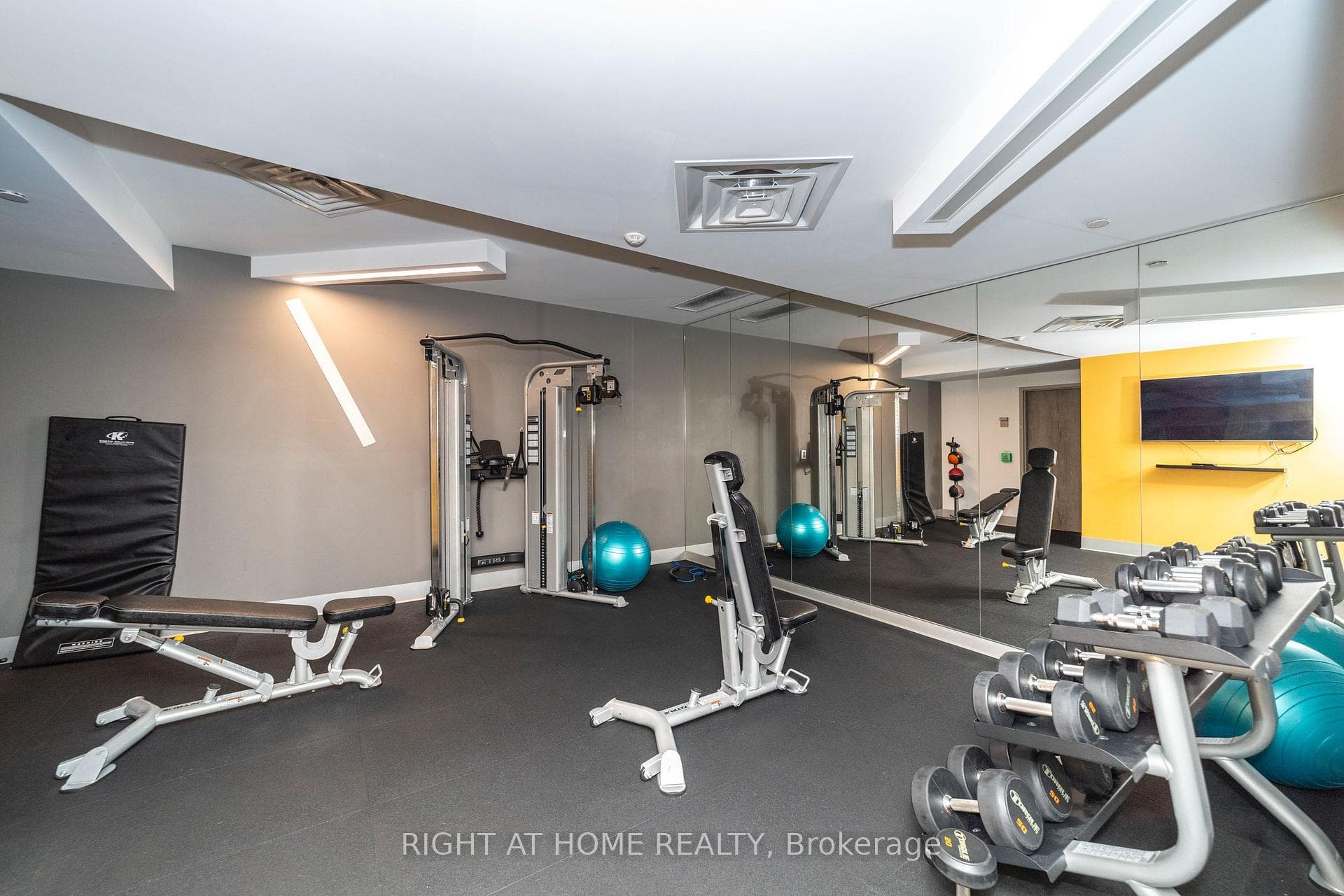 485 RICHMOND Road Unit 1309 photo 30
