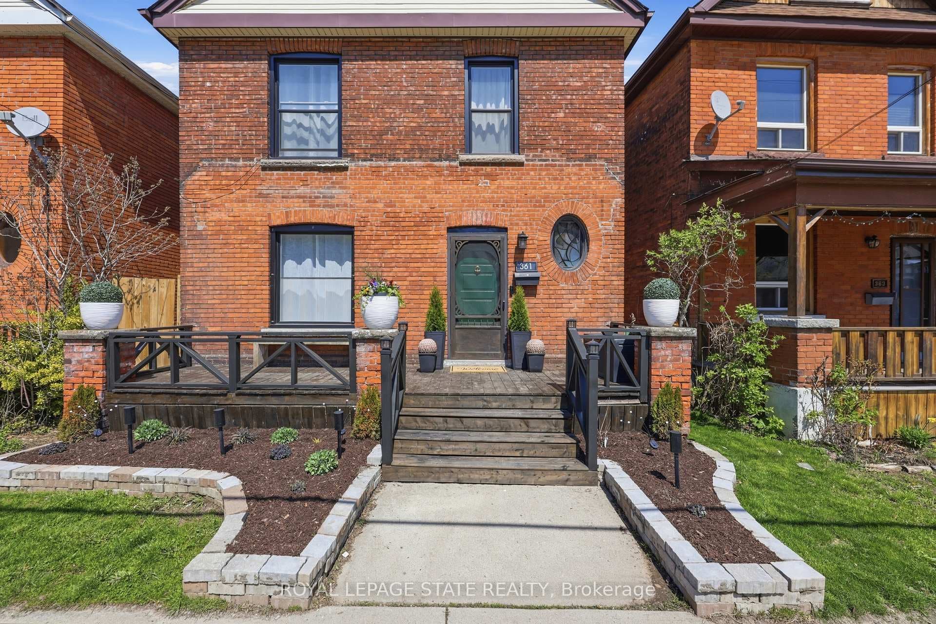 361 Cumberland Avenue photo 1