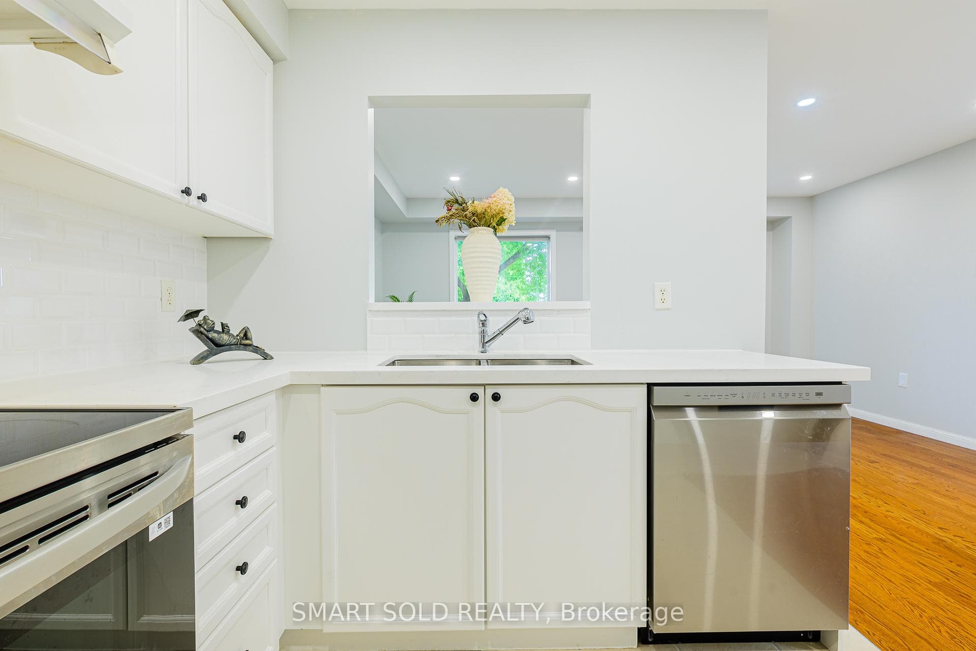 4403 Peter Drive photo 16