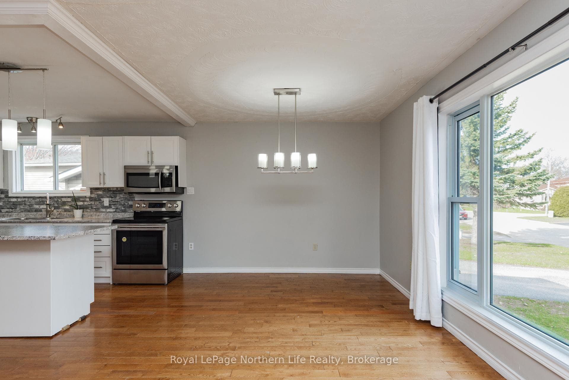 57 Nancy Drive photo 17