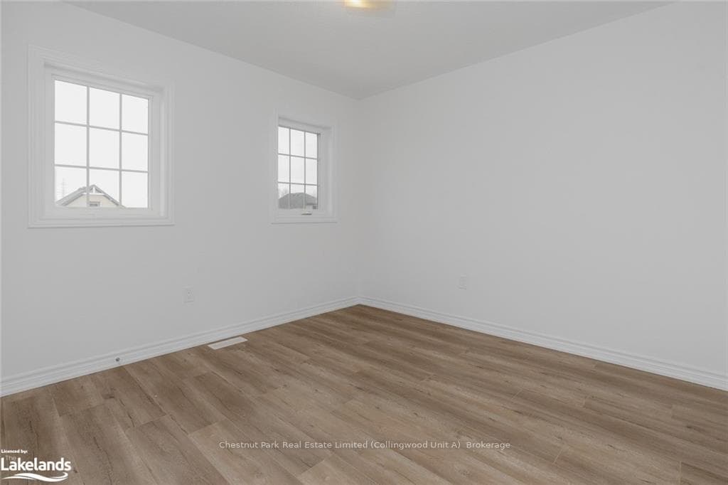 244 DUNCAN Street photo 17