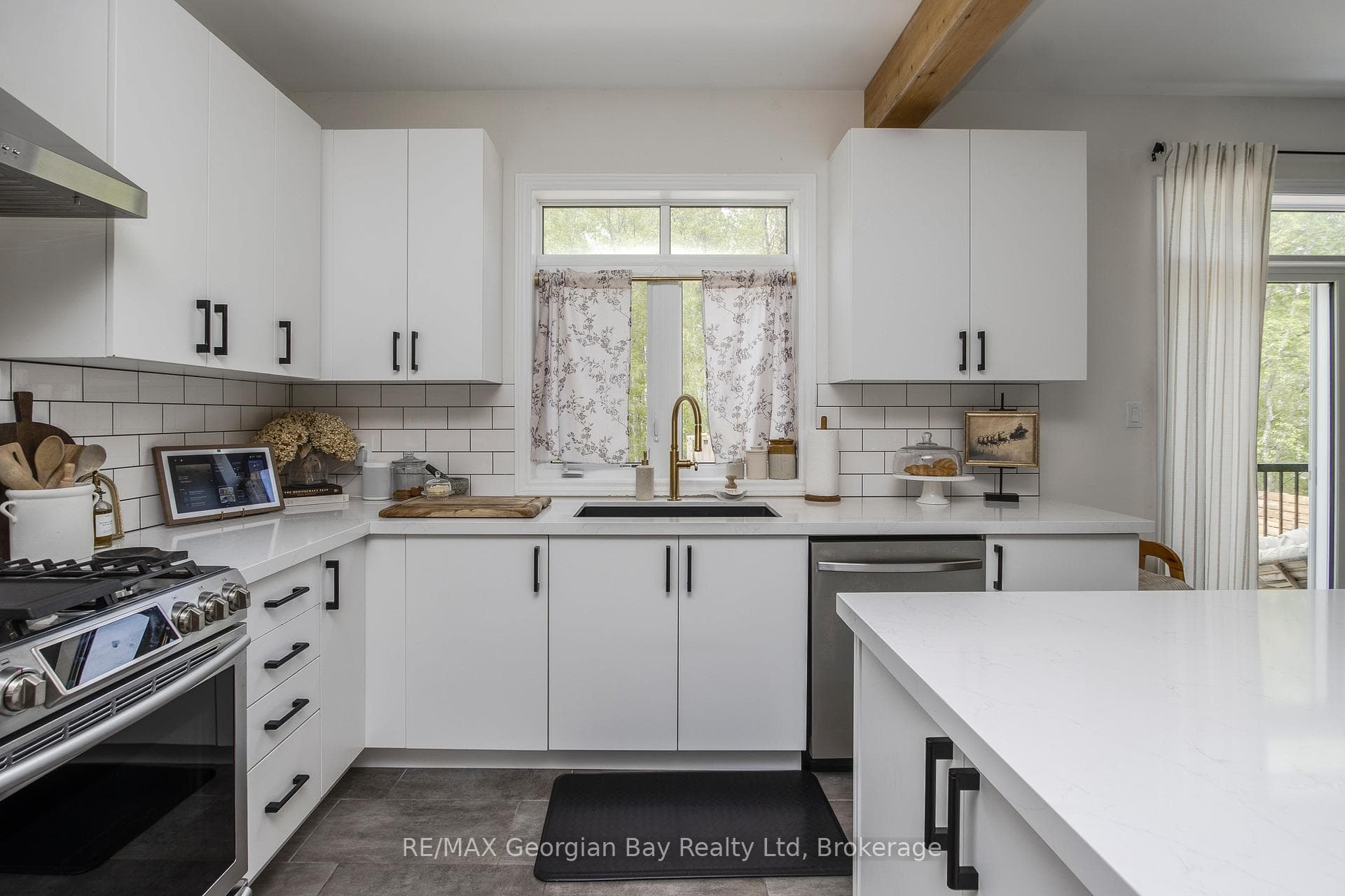 215 Roy Drive photo 19