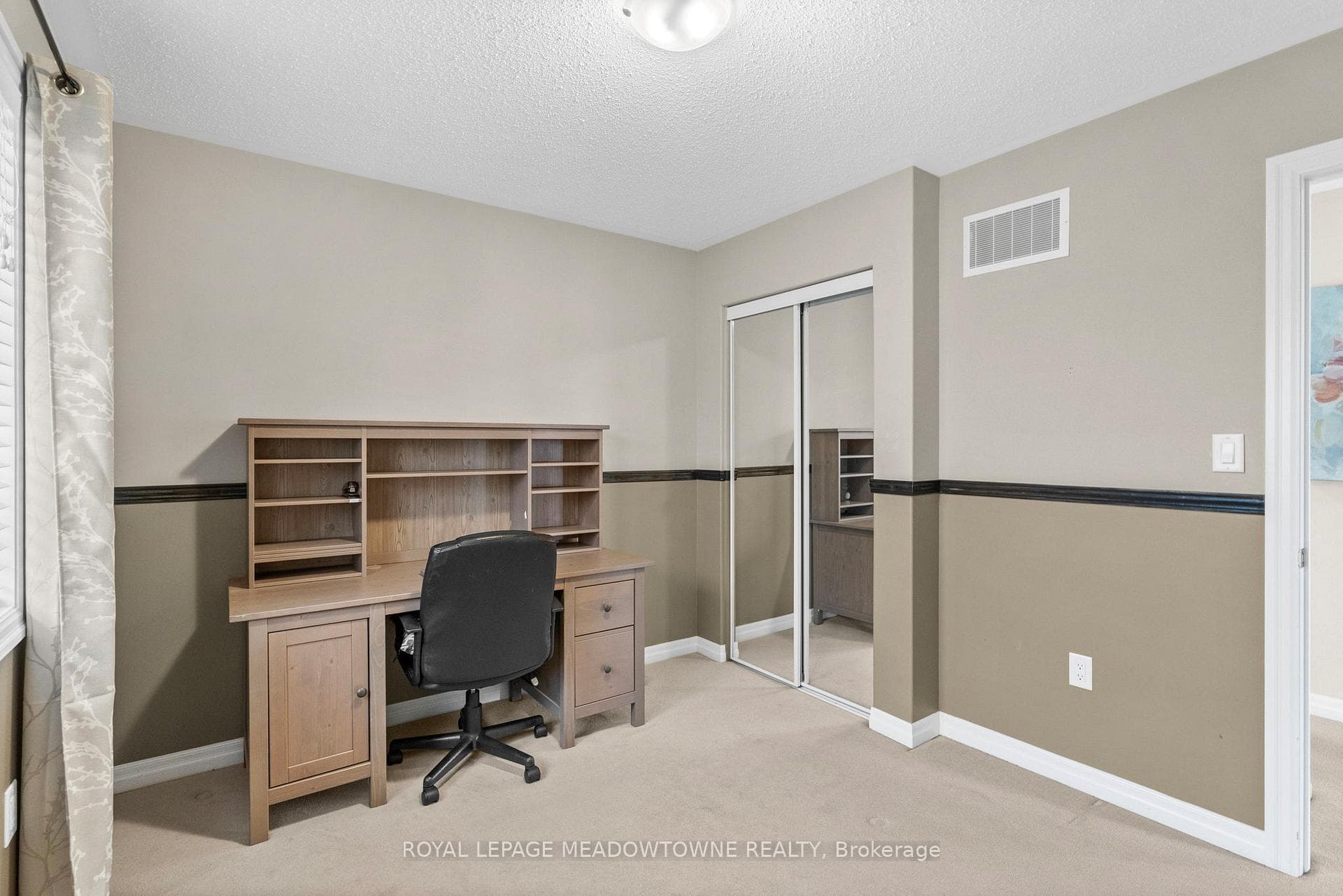 589 Bartleman Terrace photo 31