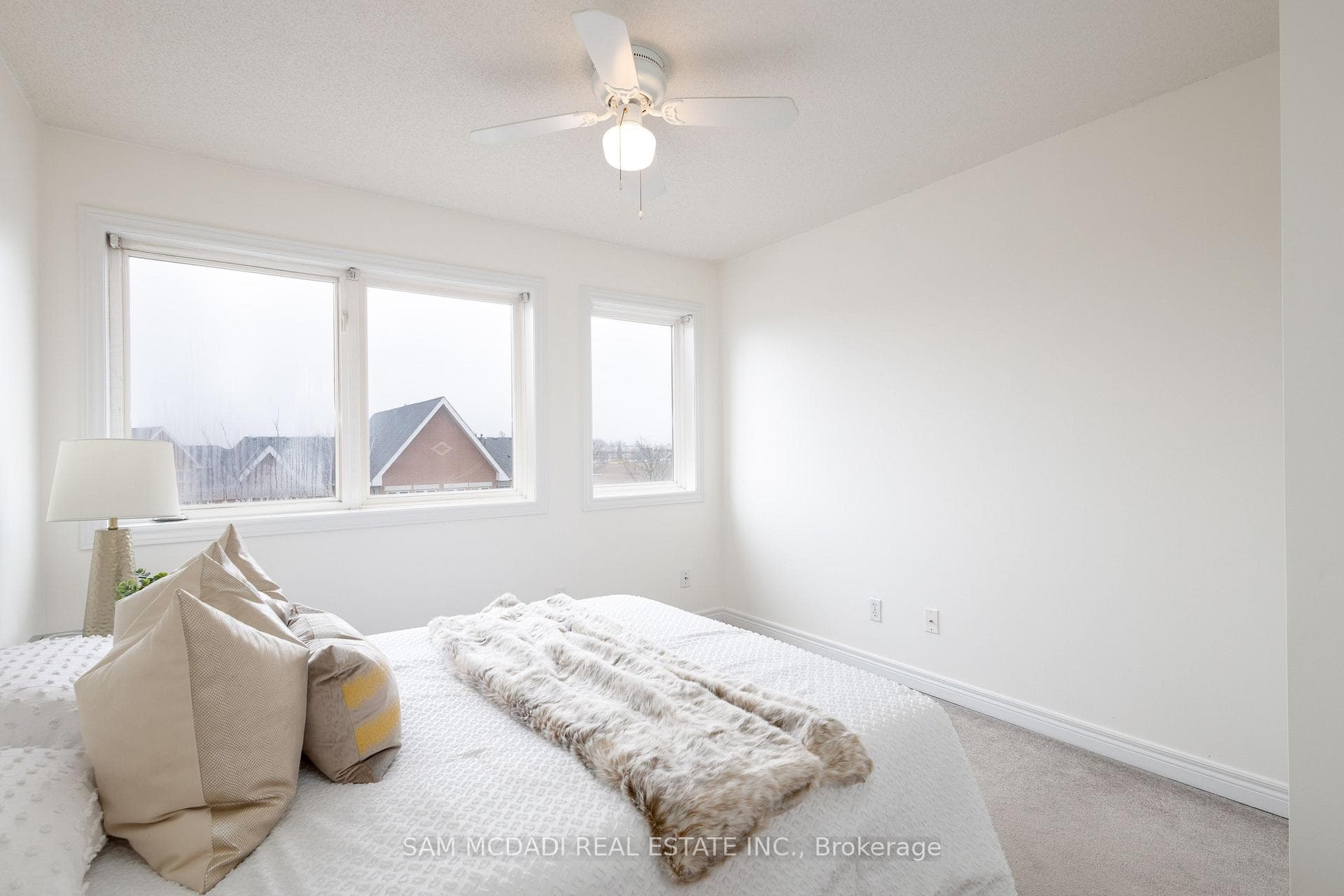 1751 Lampman Avenue Unit 7 photo 10