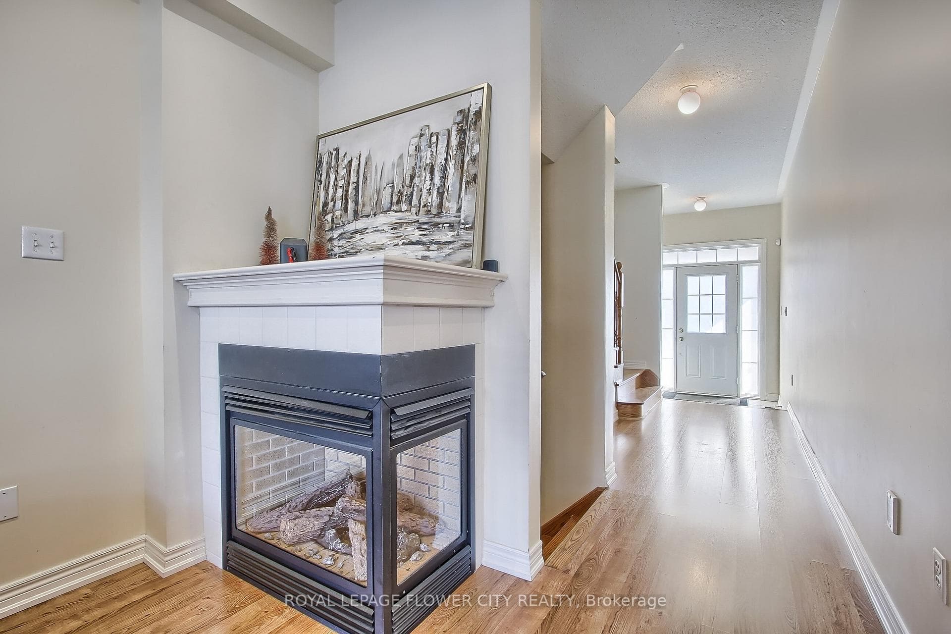 5528 Meadowcrest Avenue photo 8