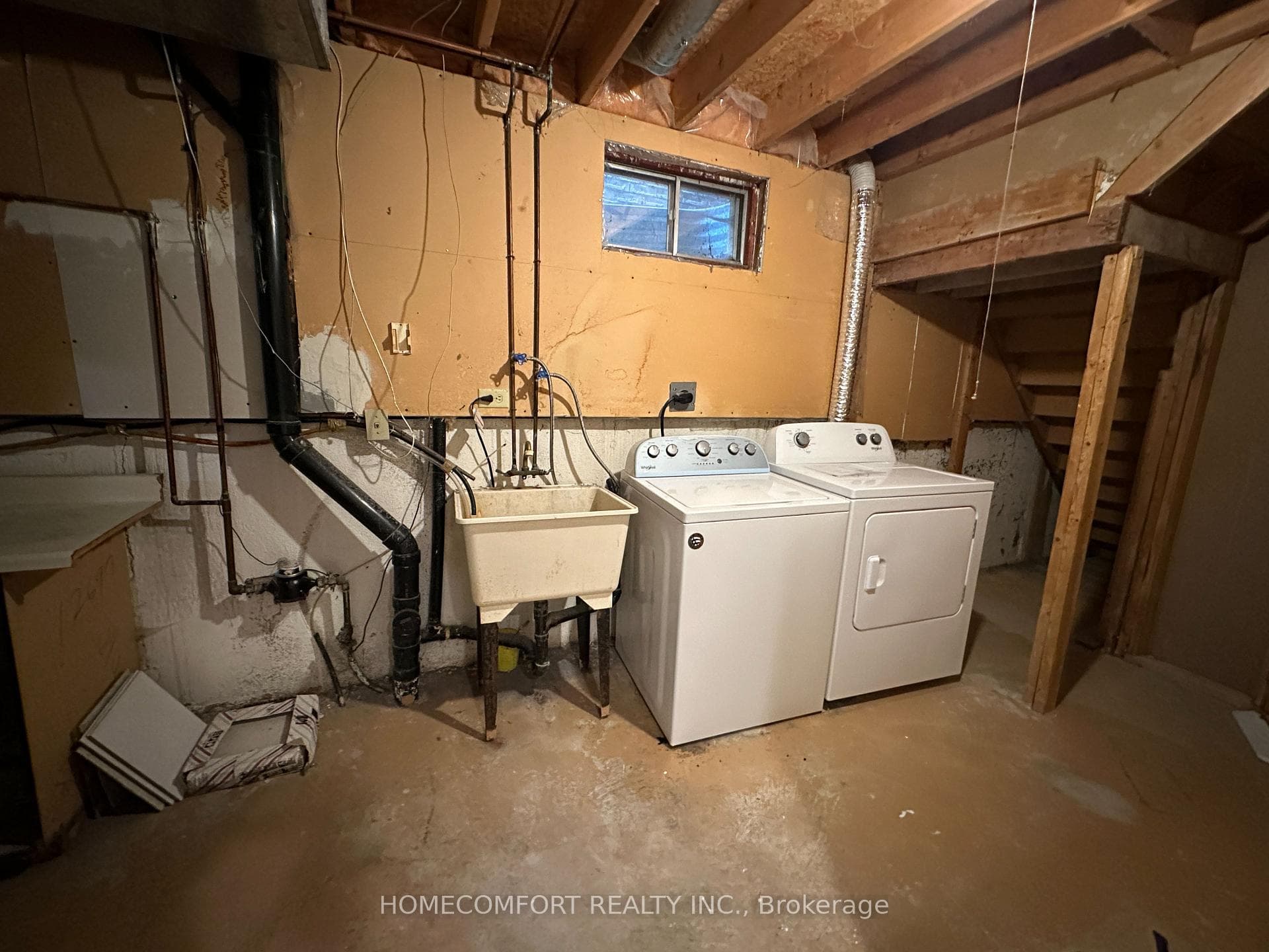 200 Glenmanor Way photo 33