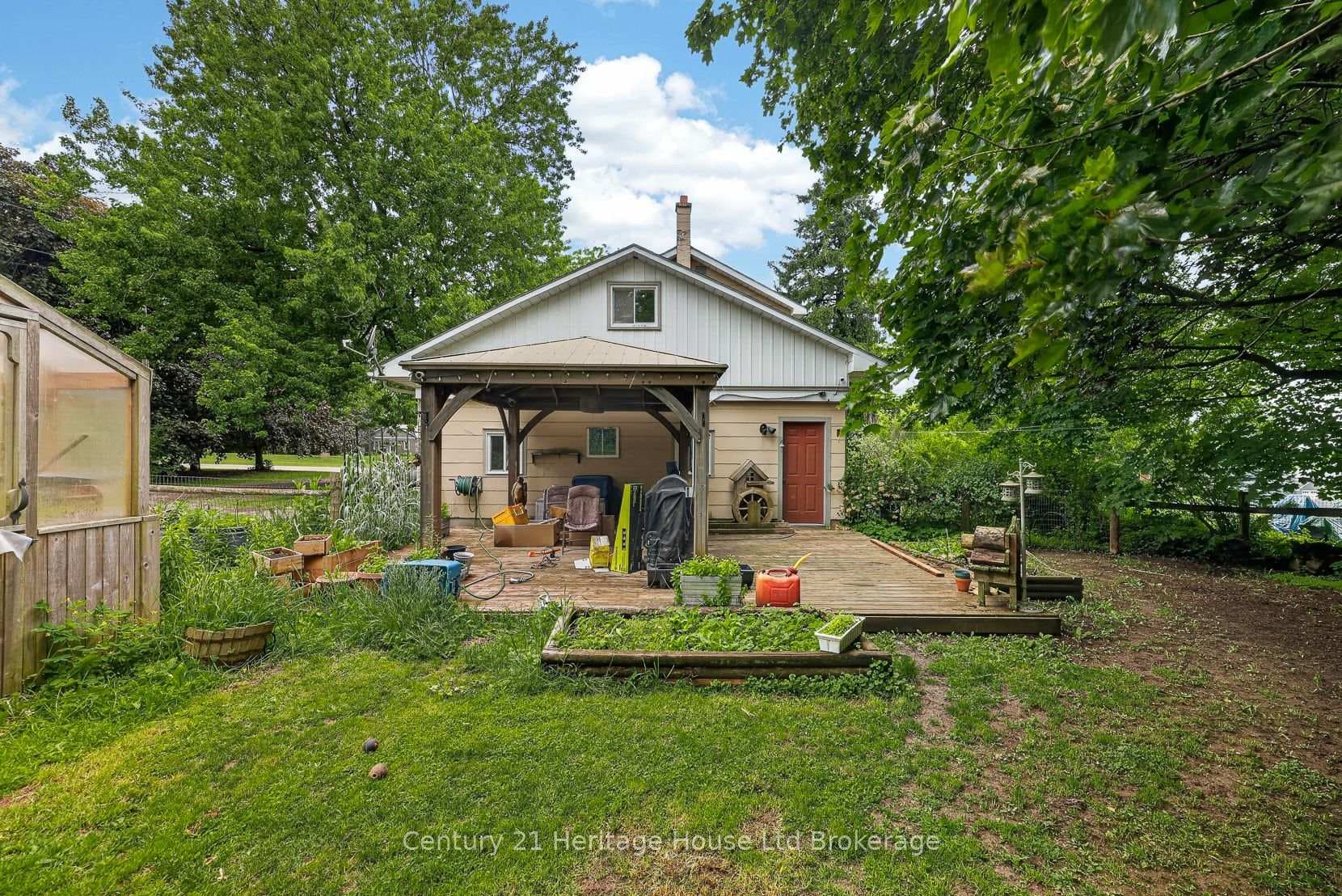 6998 Church Street photo 36