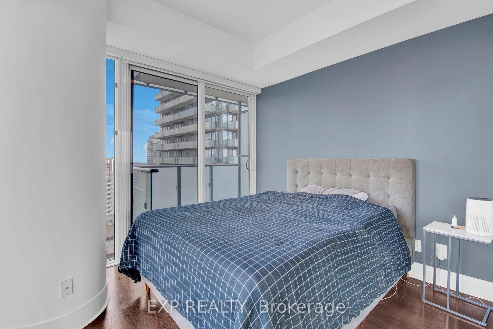 65 St Mary Street Unit 2709 photo 18