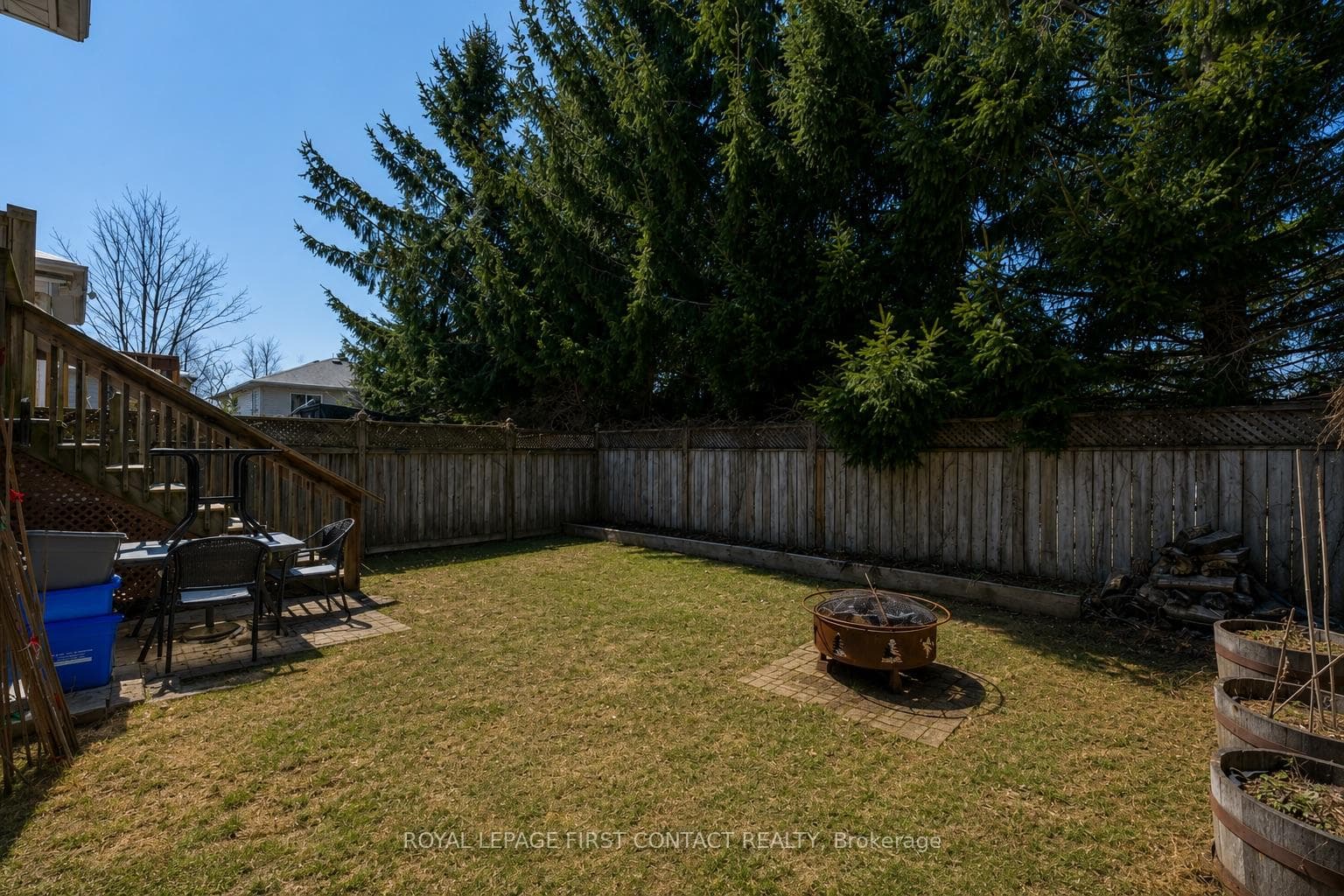 36 CHURCHLAND Drive photo 5