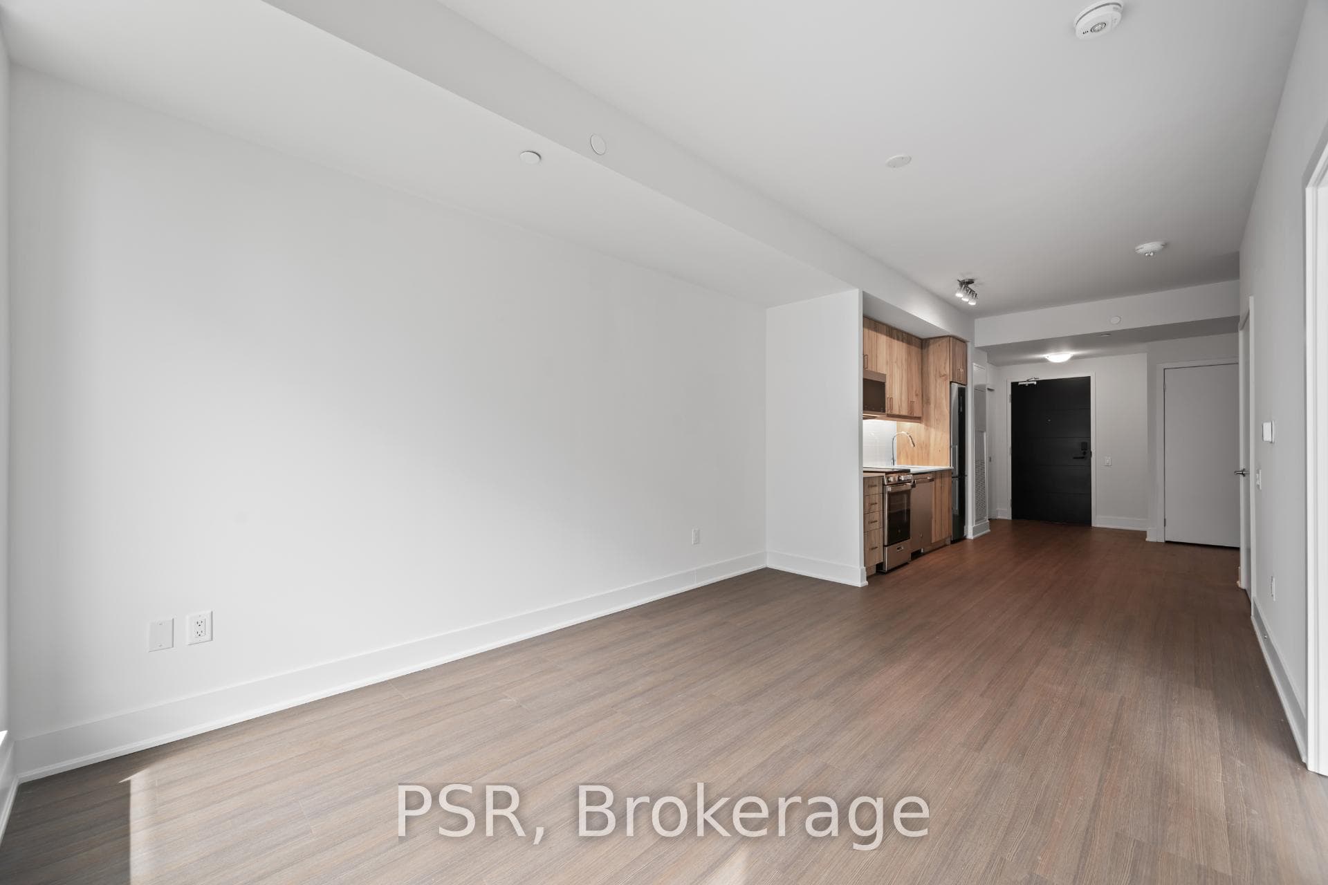 195 Deerfield Road Unit 710 photo 5
