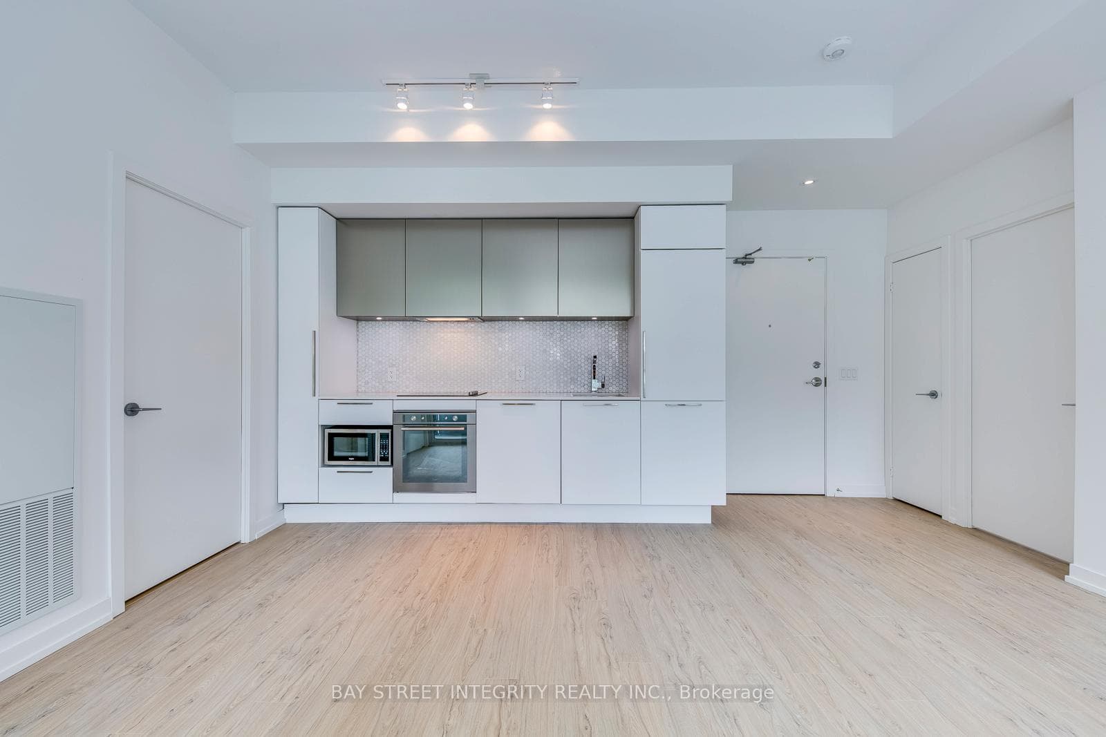 85 Wood Street Unit 505 photo 4
