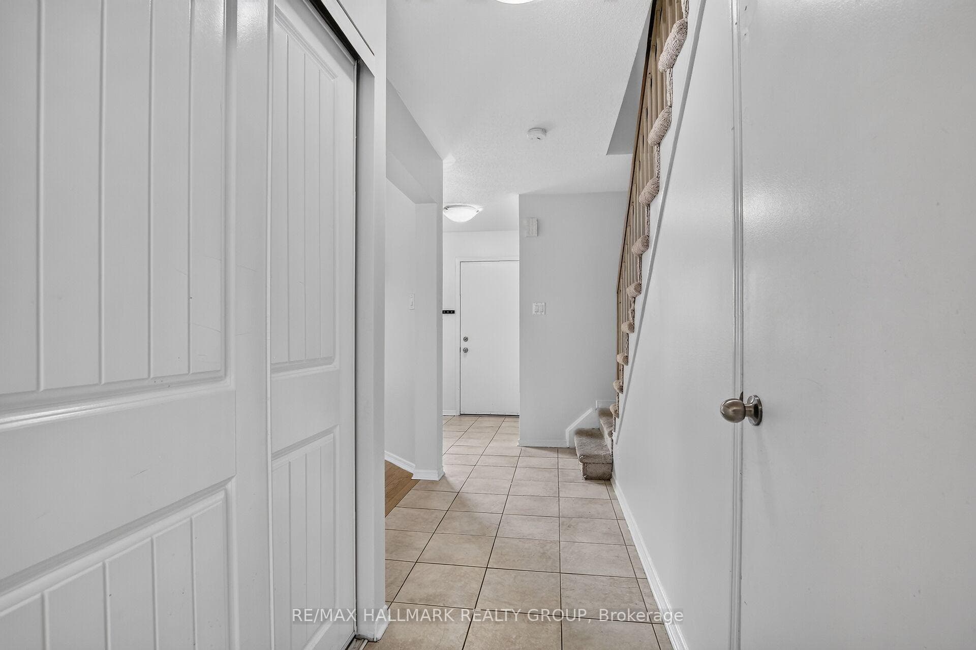 244 Huntersfield Drive photo 14