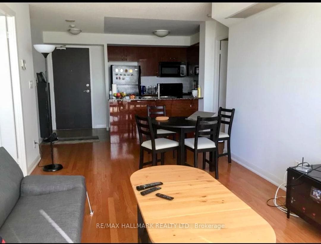 5793 Yonge Street Unit 2008 photo 3
