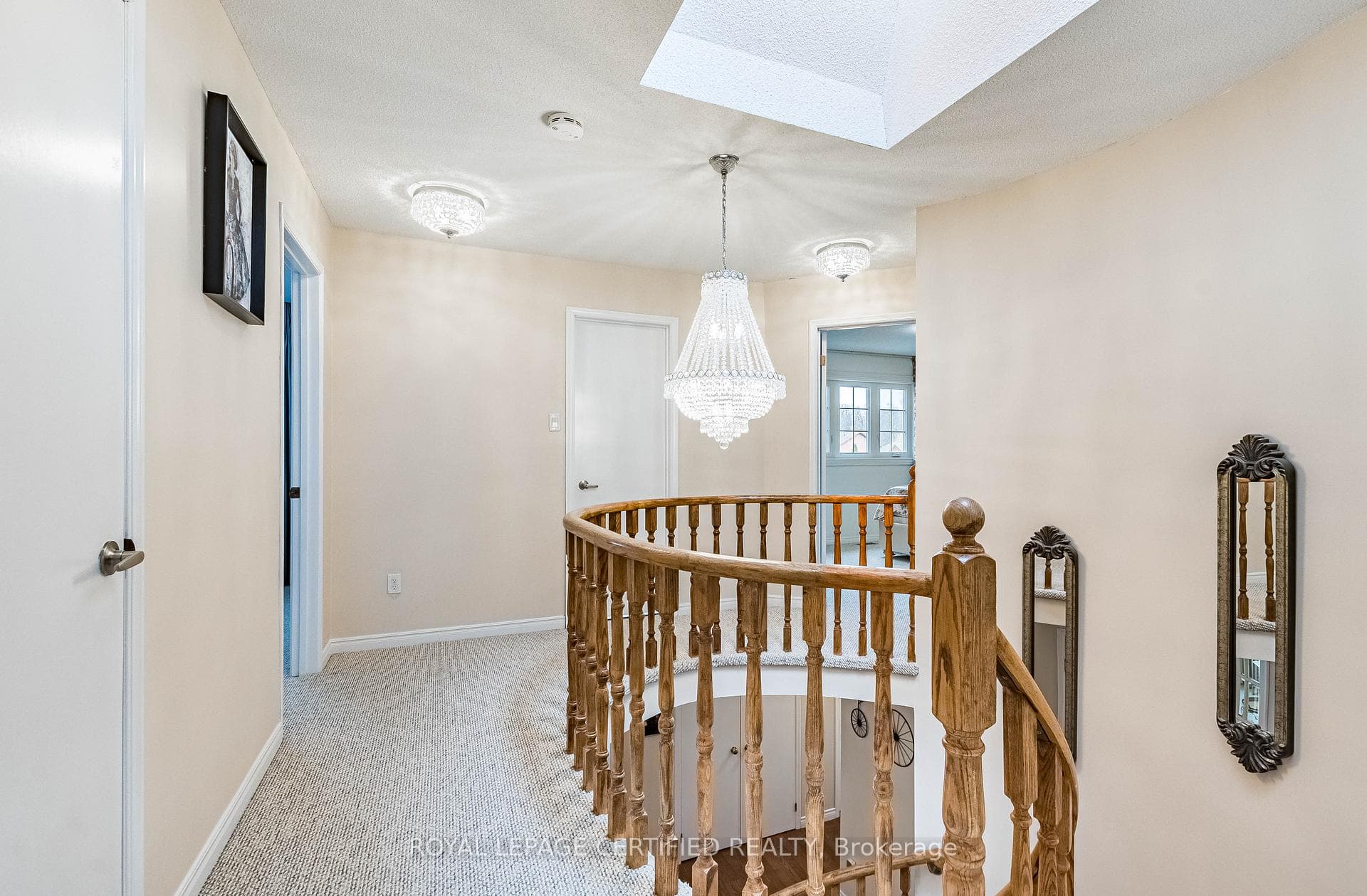 48 Fernbrook Crescent photo 21