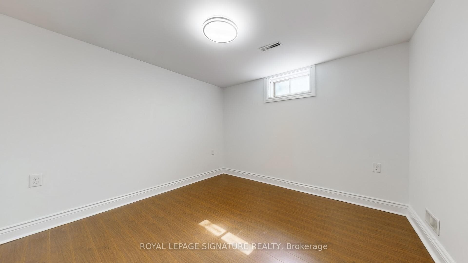 88 McCraney Street photo 28