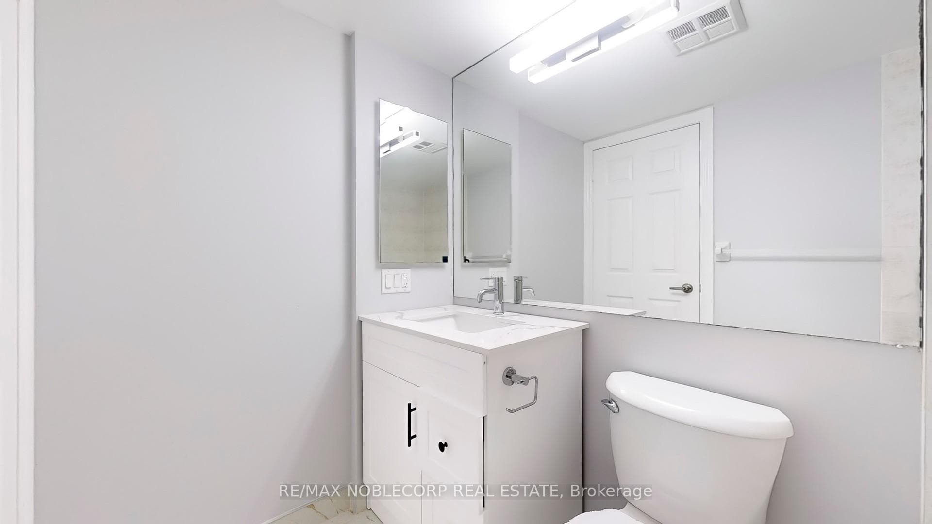 710 Humberwood Boulevard Unit 1114 photo 27