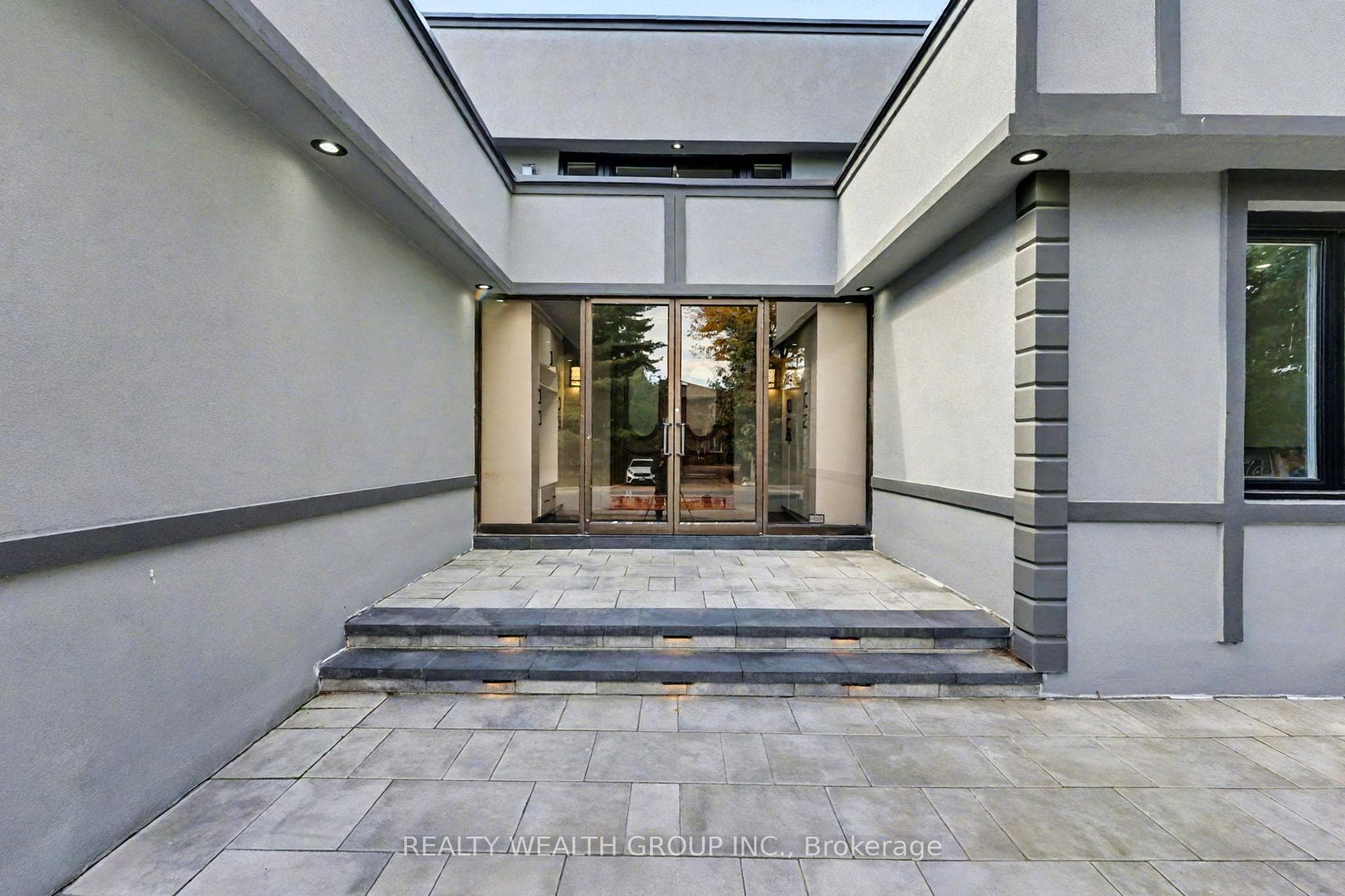 32 Colton Crescent photo 3