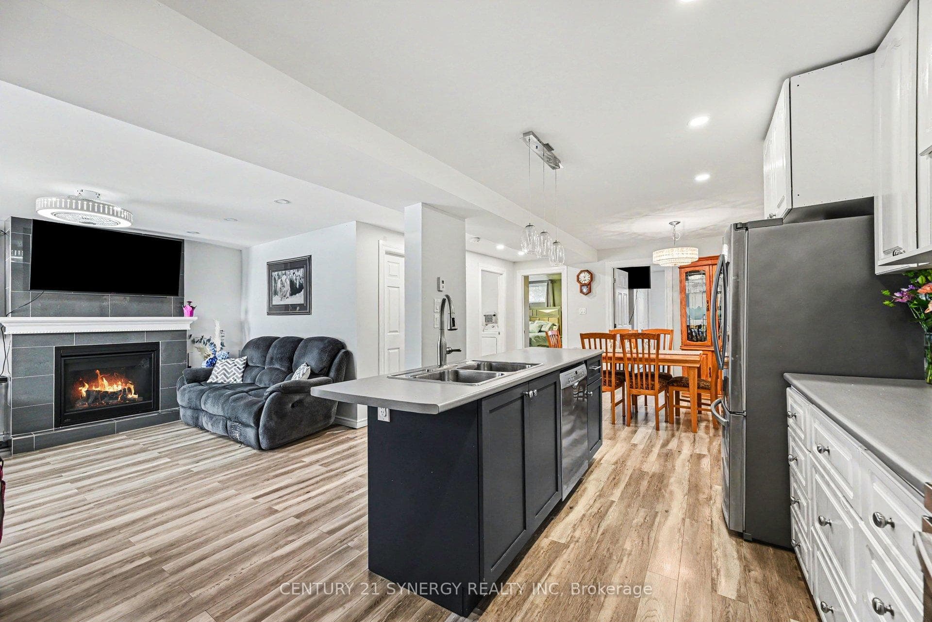 782 Principale Street photo 30