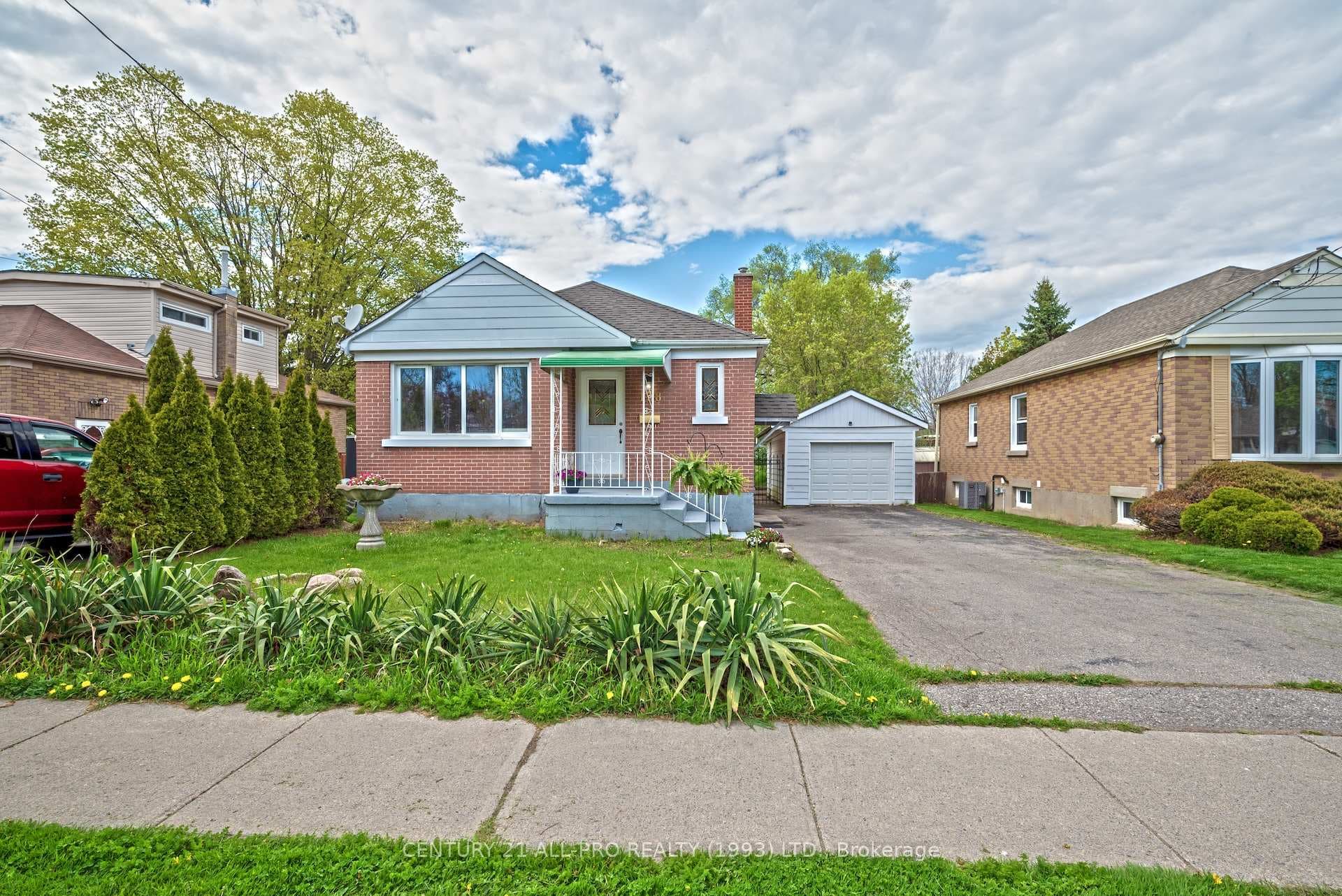 138 Munroe Street photo 1