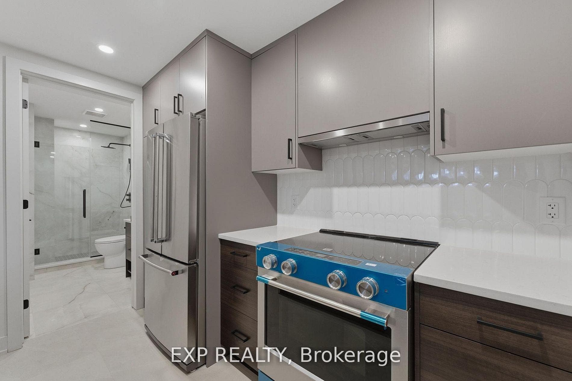 512 Roosevelt Avenue Unit A2 photo 6