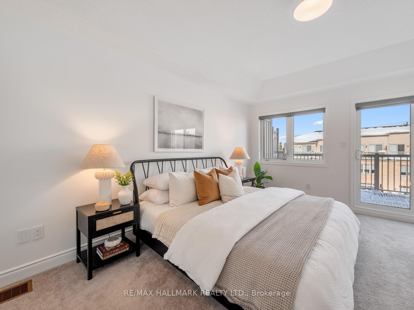 99 Edward Horton Crescent photo 32
