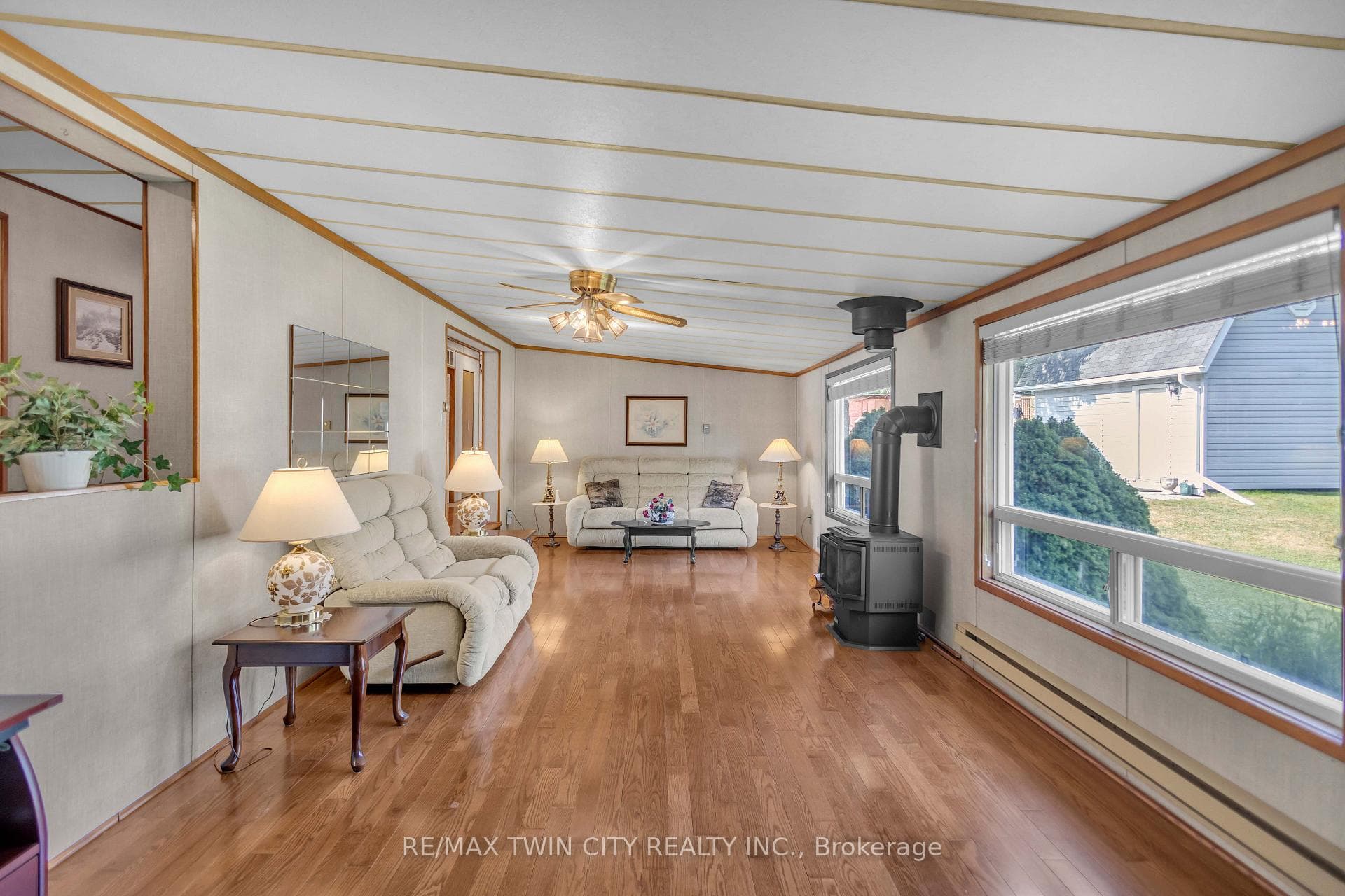 673 Brant Waterloo Road Unit 505 photo 15