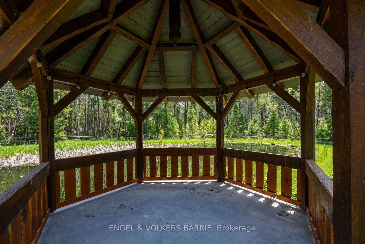 1441 Hendrie Road photo 30