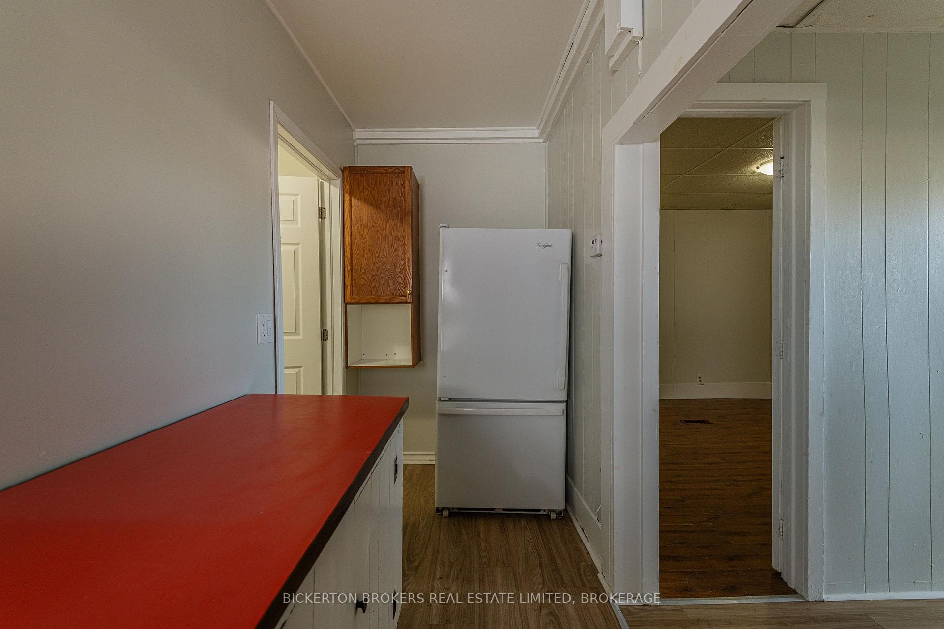 1064 Prince Street photo 14