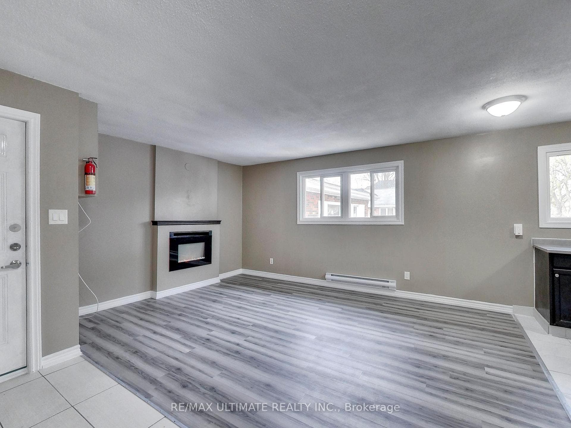 135 Chatham Street Unit Apt 7 photo 4
