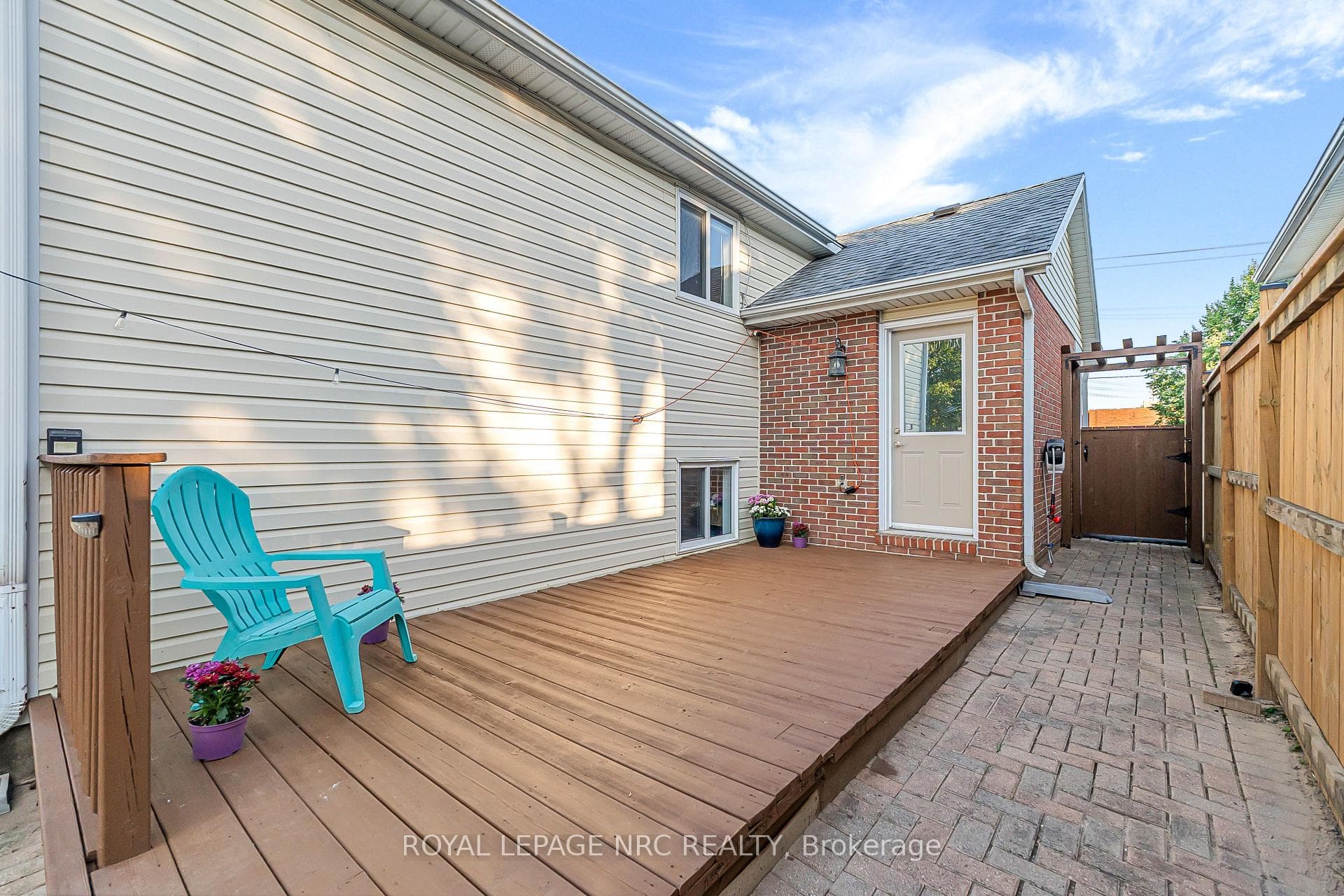 551 Scott Street photo 29