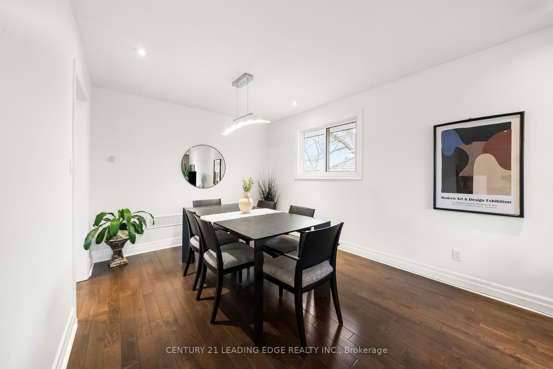 1050 Alexandra Avenue photo 12