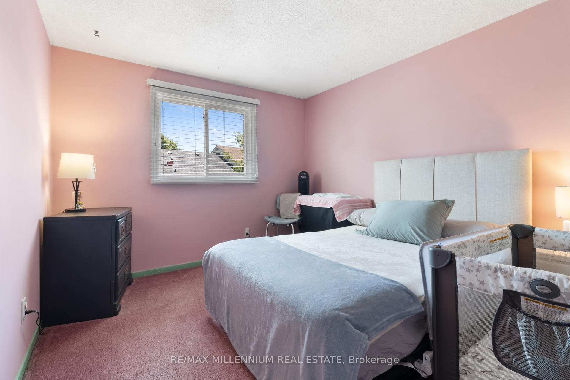 14 Laurier Court photo 27