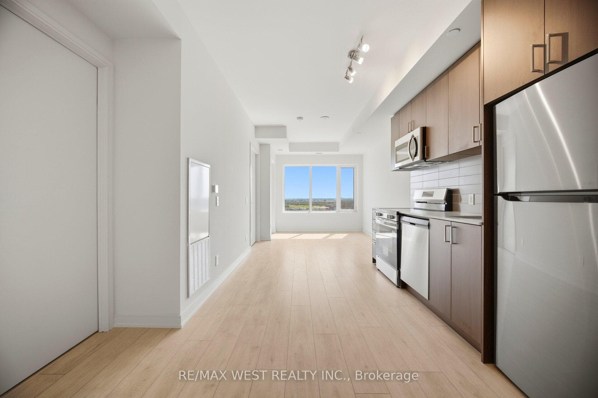 8020 Derry Road N/A Unit 1306 photo 10