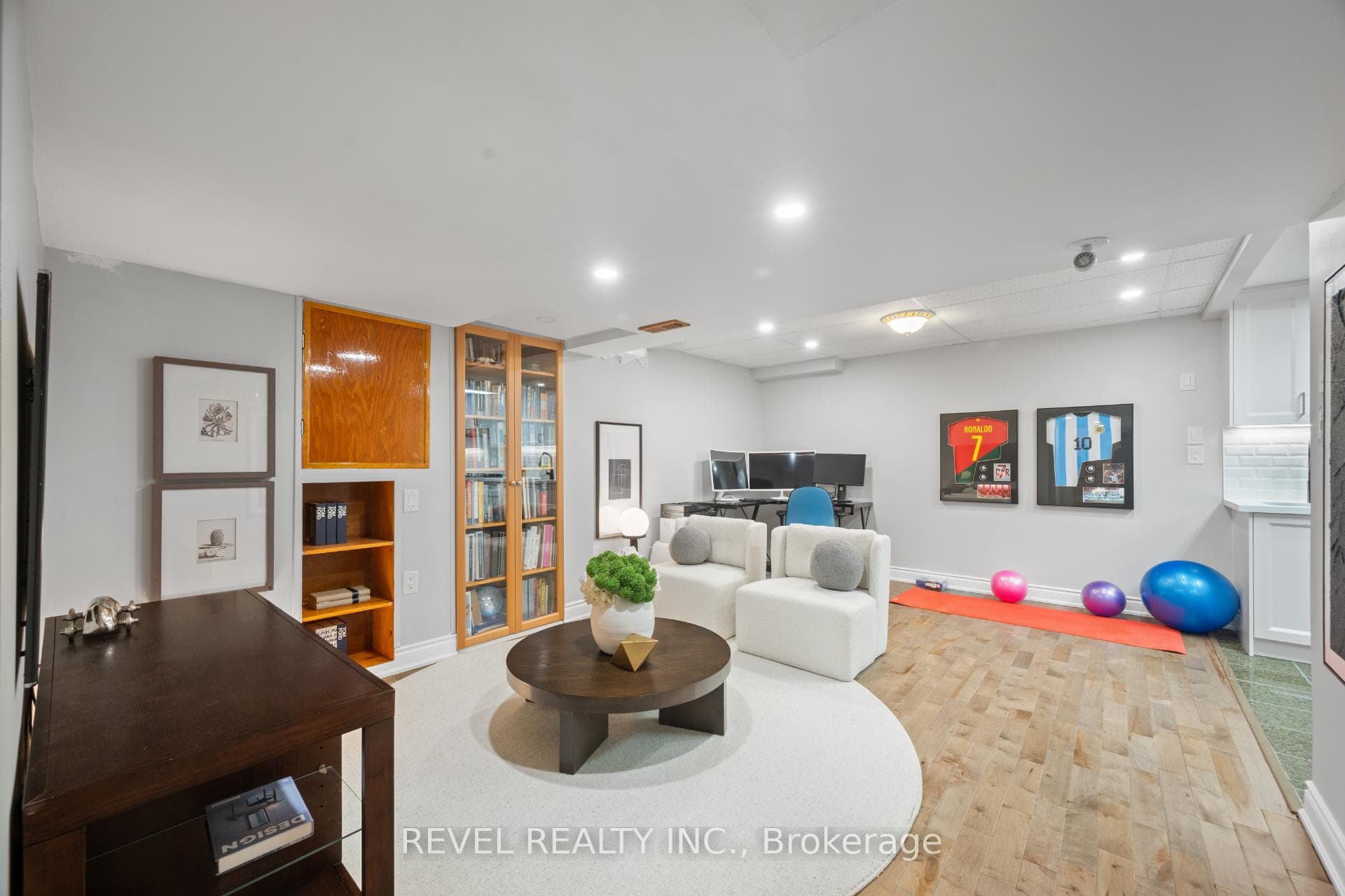 10 Dinsdale Drive photo 37