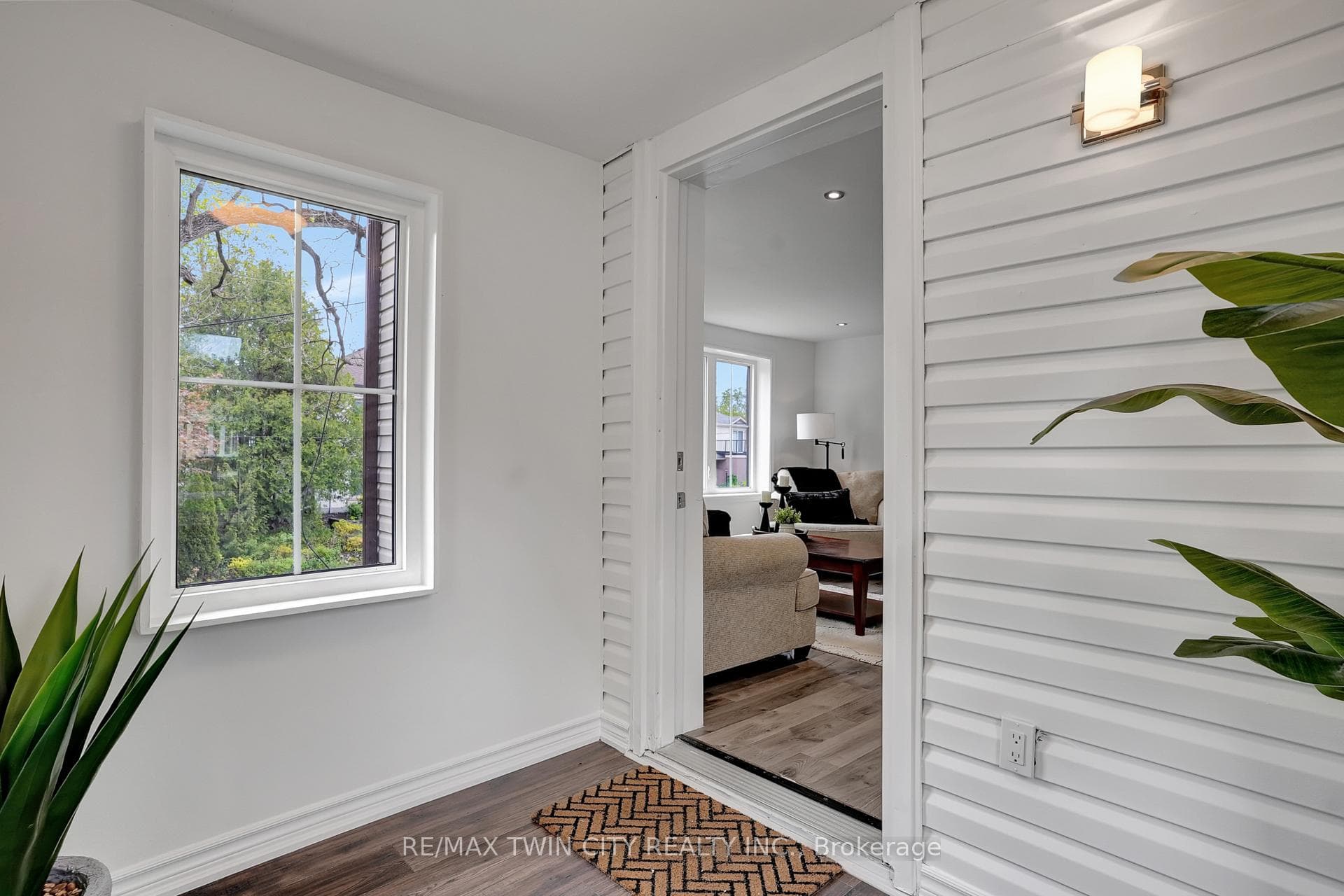 208 Jacob Street photo 4