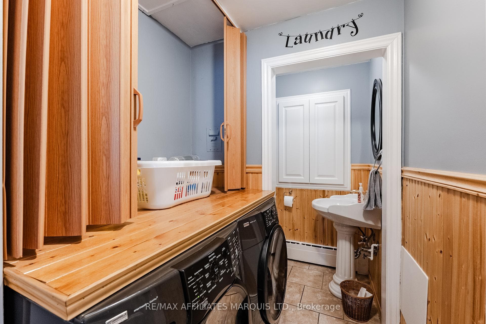 219 Pescod Avenue photo 12