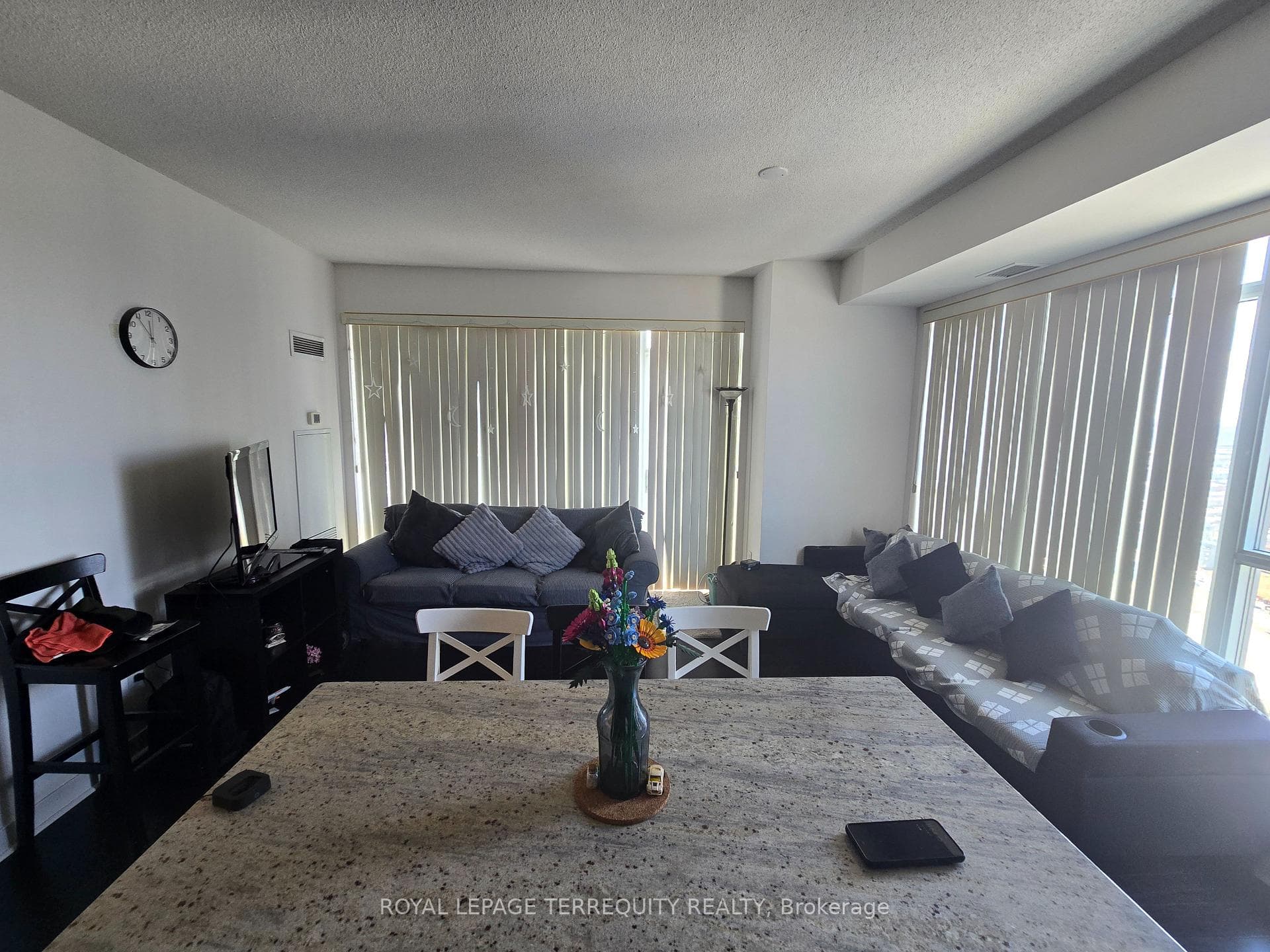 360 Square One Drive Unit 2805 photo 10