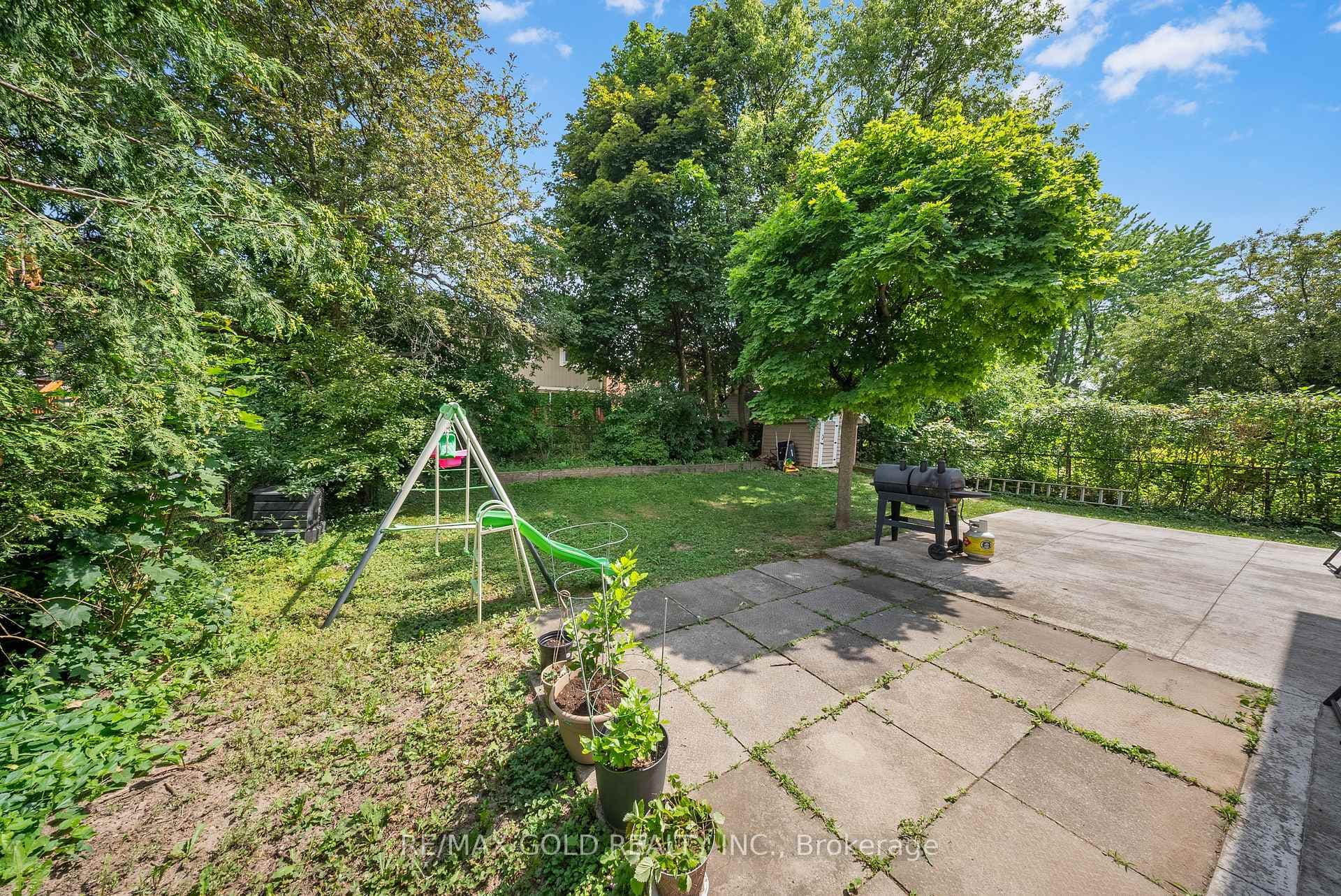 48 Maidstone Crescent photo 50
