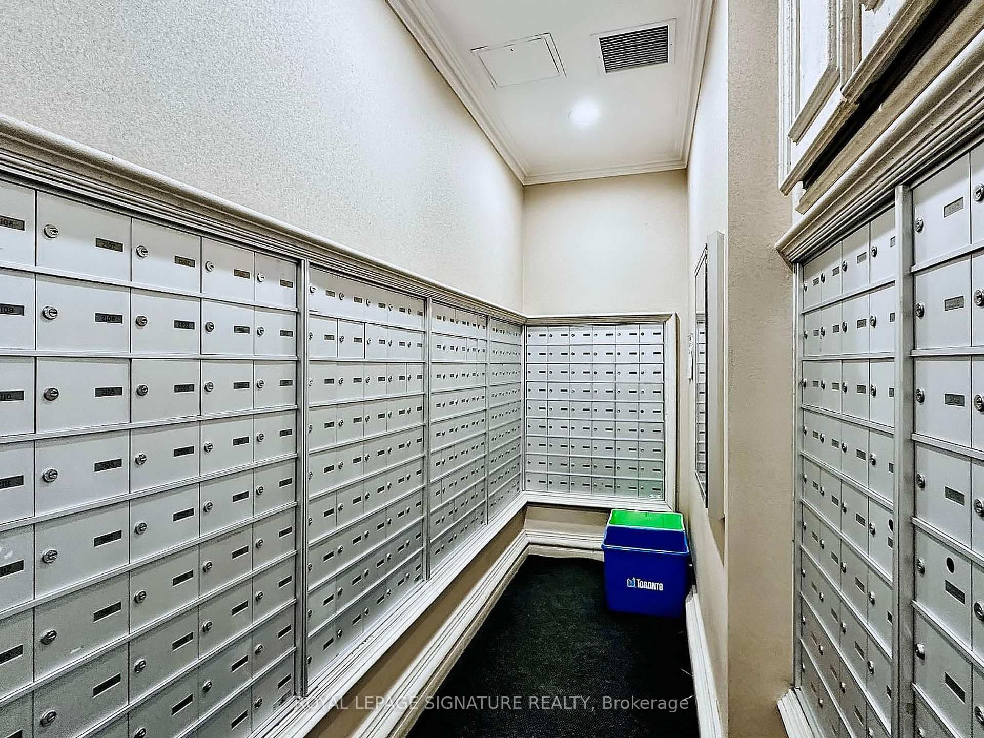 7 Lorraine Drive Unit 708 photo 33