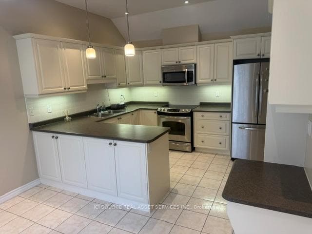 19 Leland Lane photo 5