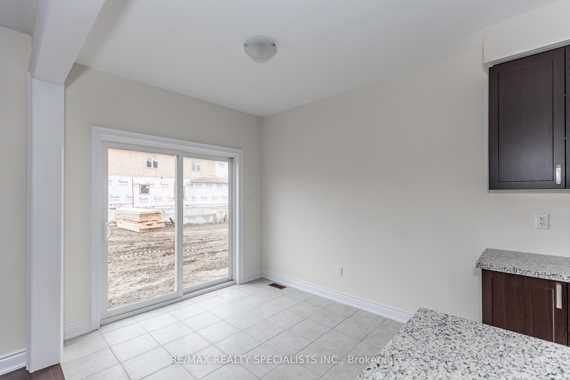 167 Heritage Road photo 16