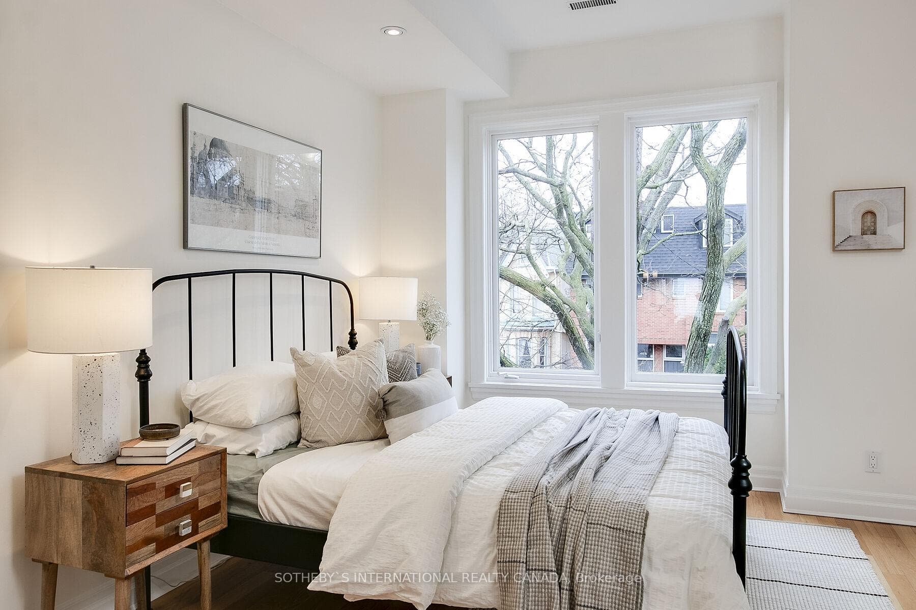 420 Wellesley Street photo 15