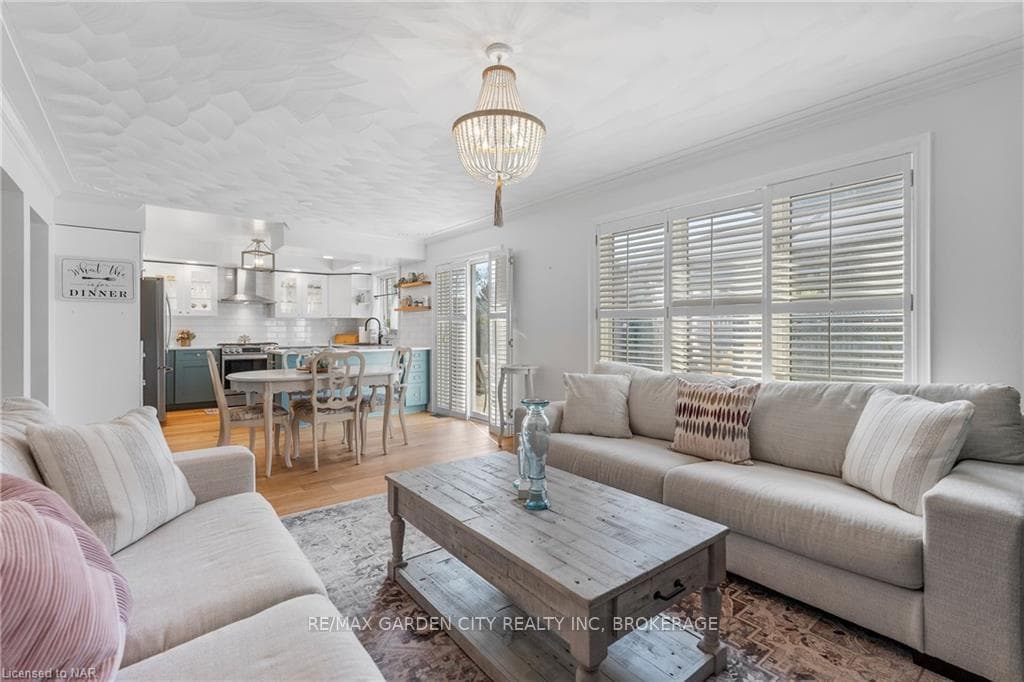 2 HUNTINGTON Lane photo 15