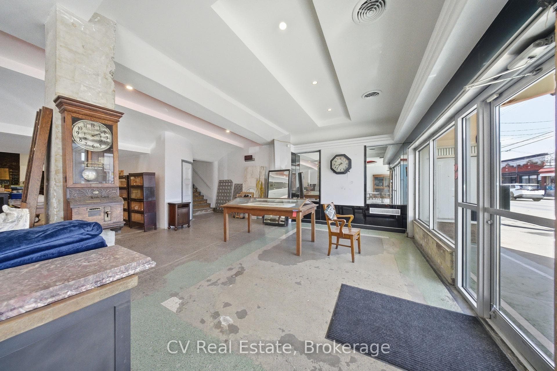 195 Ottawa Street photo 4