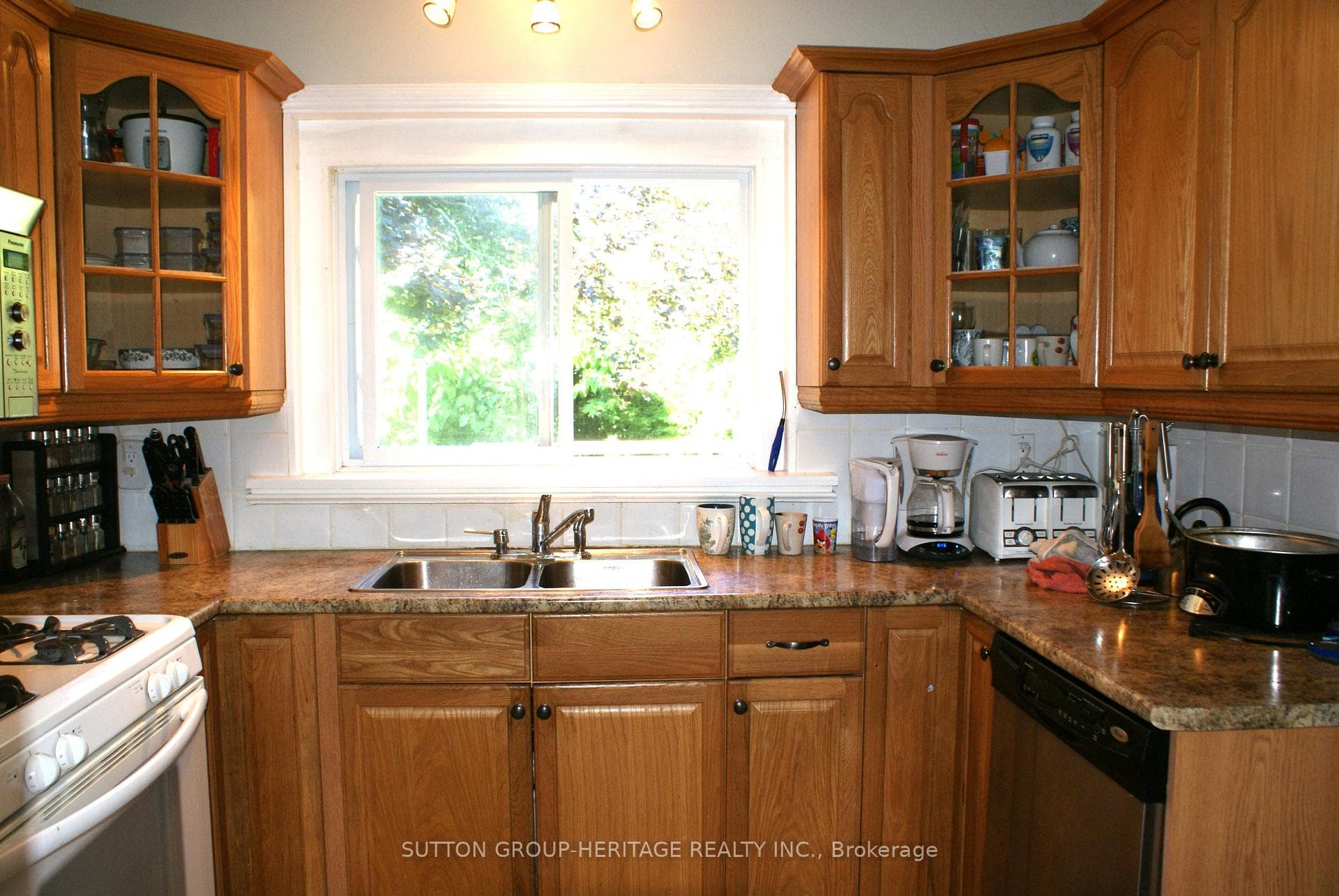 Kitchen - Window to Yard