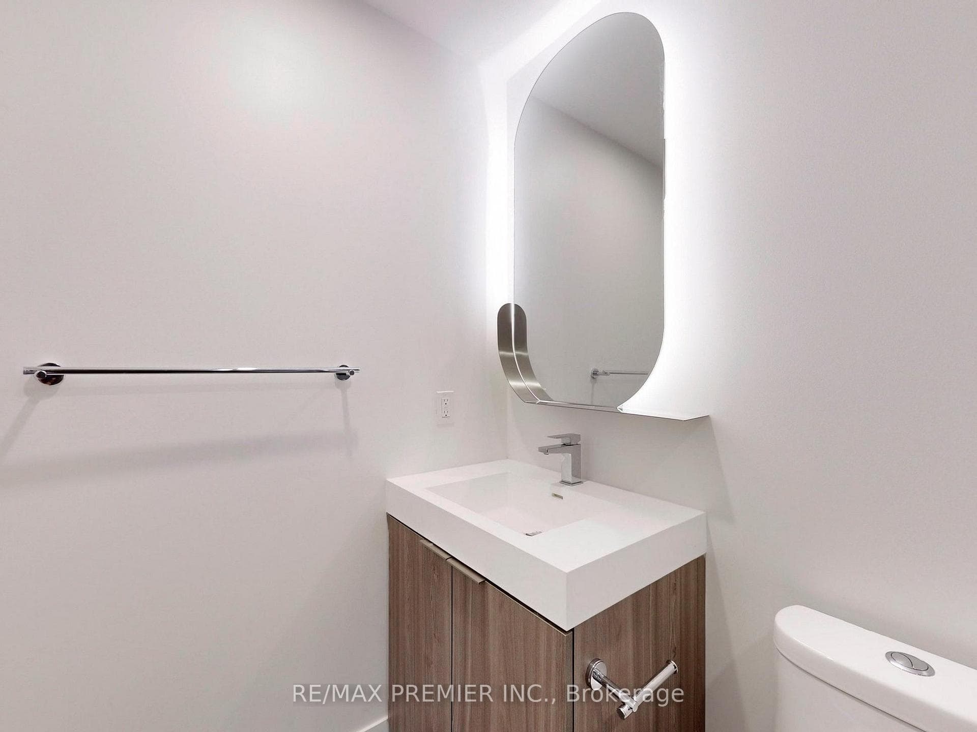 15 Holmes Avenue Unit 1311 photo 18