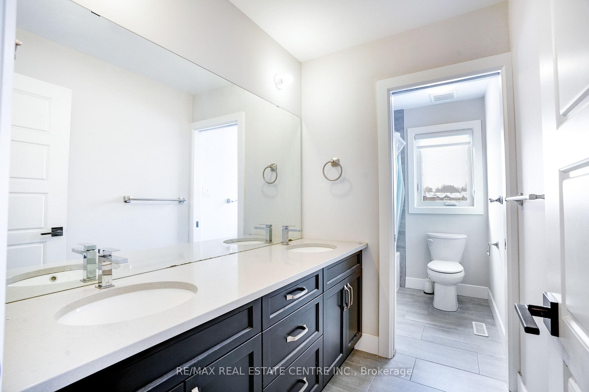 3328 Oriole Drive Unit Full House photo 31