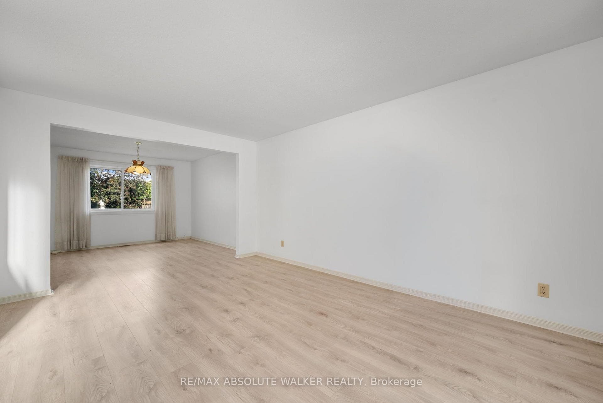 1889 Rosewind Court photo 7