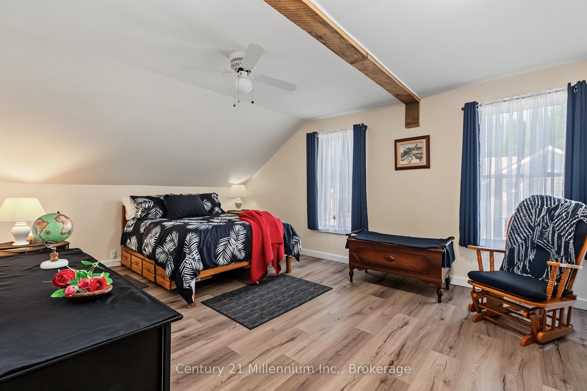 544 Louisa Street photo 22